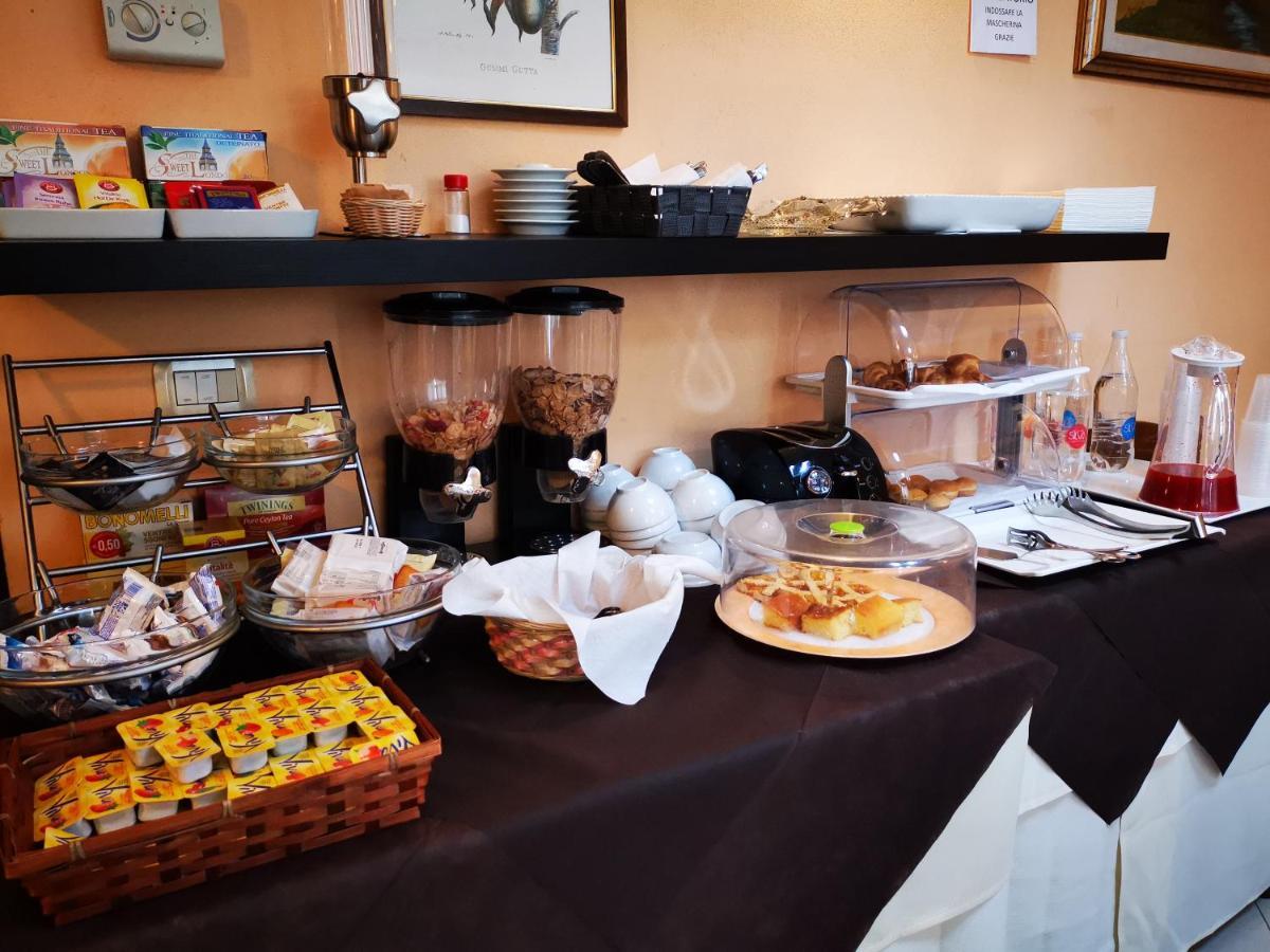 Osteria Dei Locandieri Аббадія-Сан-Сальваторе Екстер'єр фото