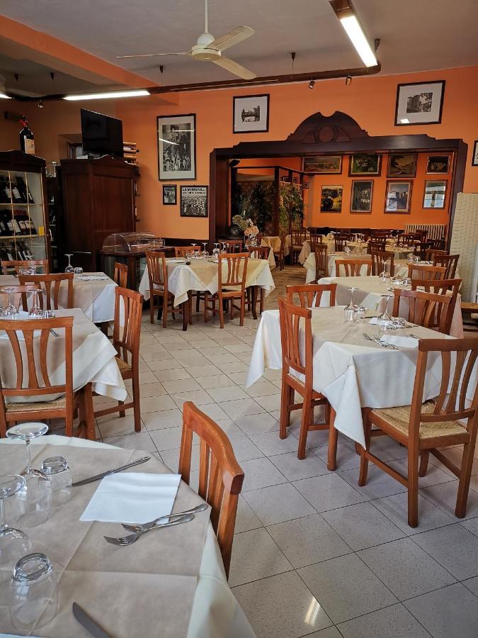 Osteria Dei Locandieri Аббадія-Сан-Сальваторе Екстер'єр фото